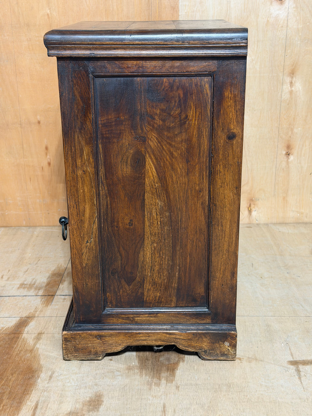 Solid Sheesham Wood Bedside Cabinet | Colonial Jali Lattice Arch Drawer